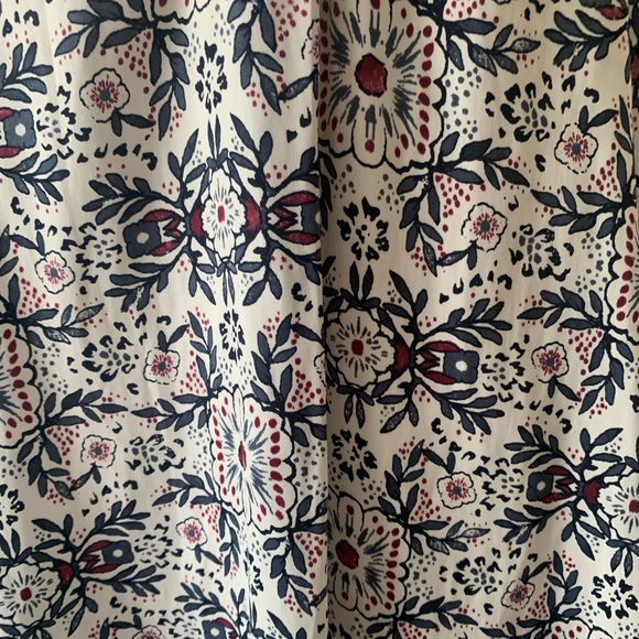 Loft | white floral asymmetrical top - Picture 4 of 6